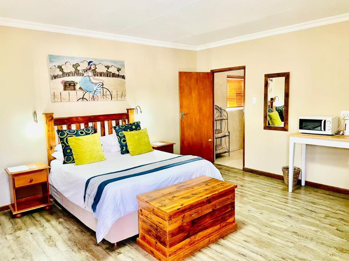 Travalia Guest Farm Villa Nelspoort Bagian luar foto