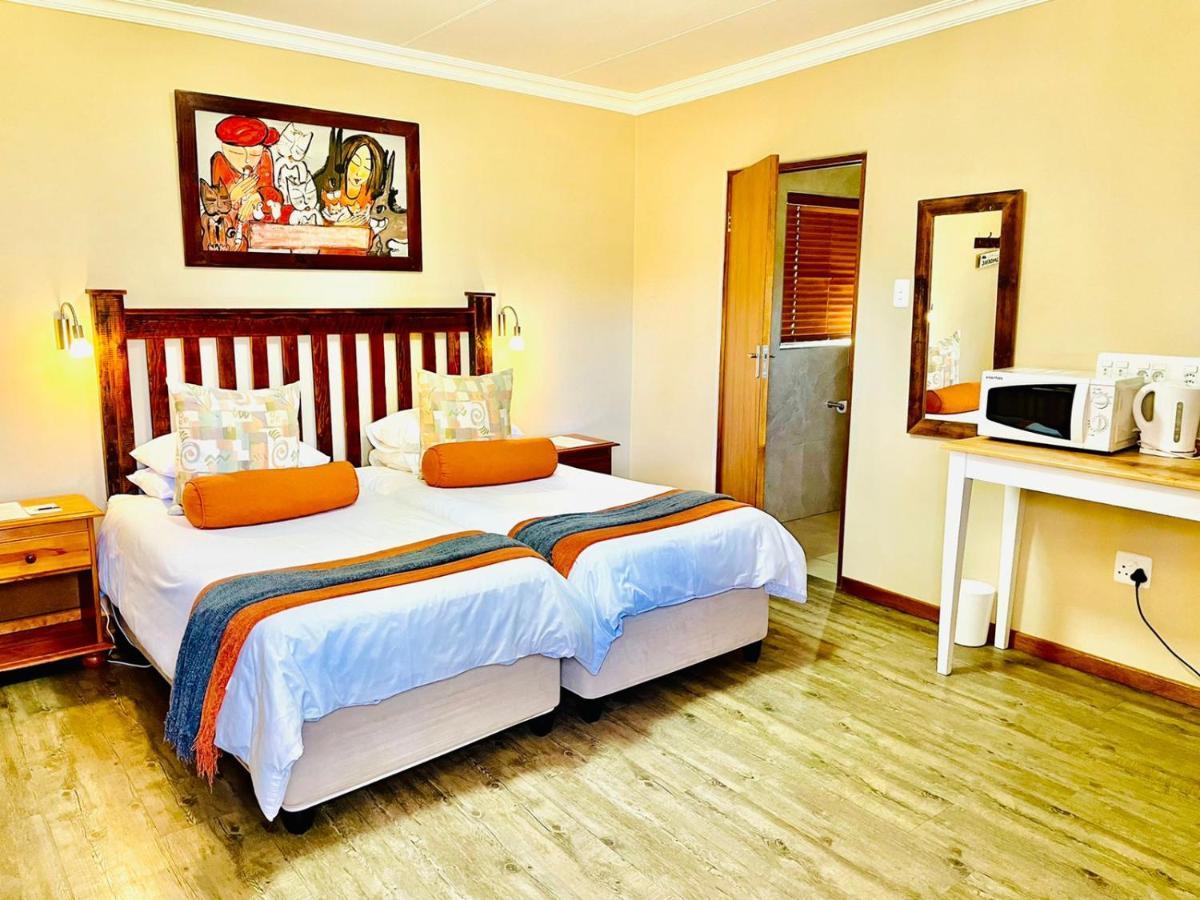 Travalia Guest Farm Villa Nelspoort Bagian luar foto