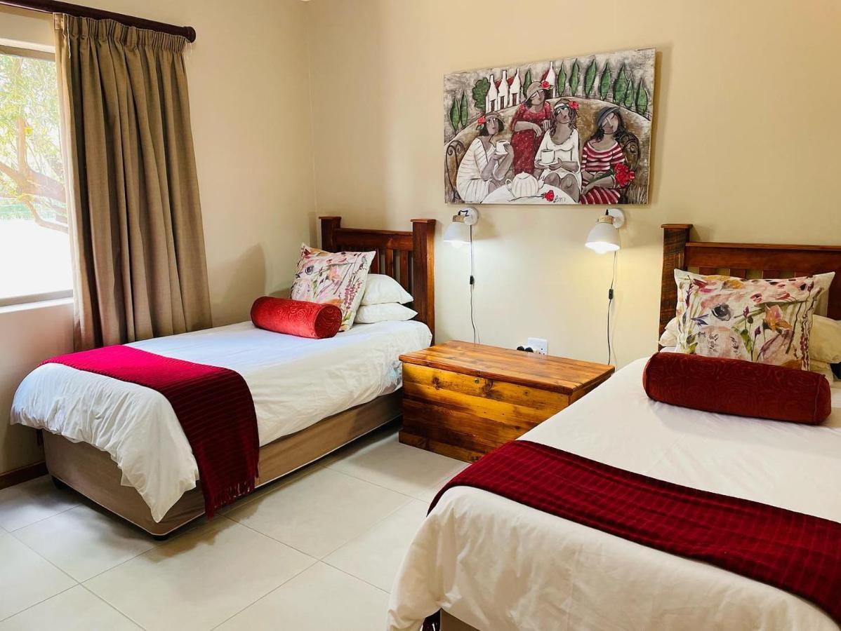 Travalia Guest Farm Villa Nelspoort Bagian luar foto