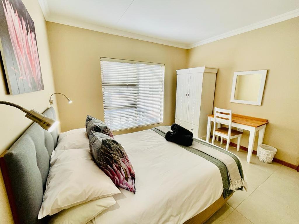 Travalia Guest Farm Villa Nelspoort Bagian luar foto