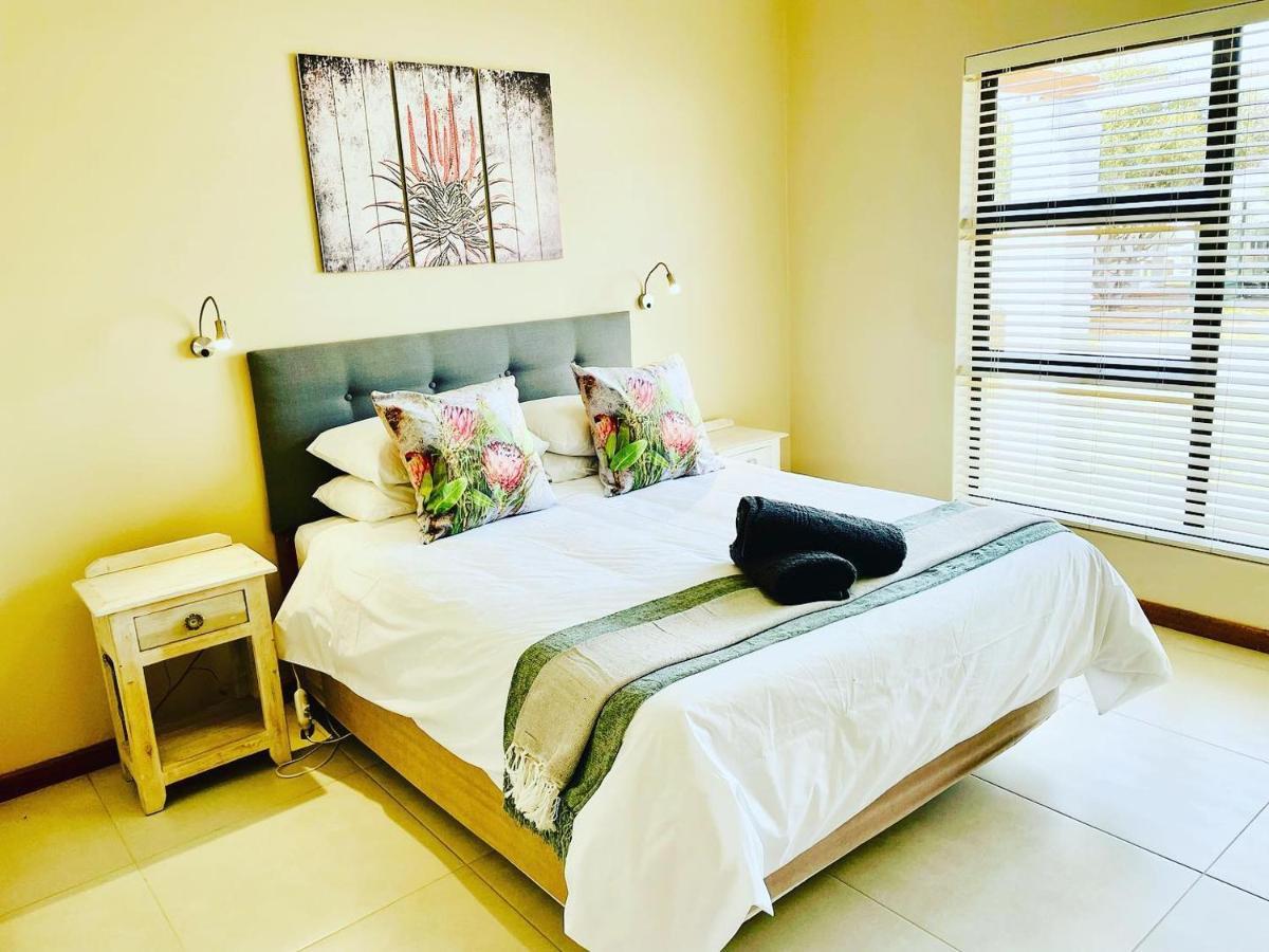 Travalia Guest Farm Villa Nelspoort Bagian luar foto