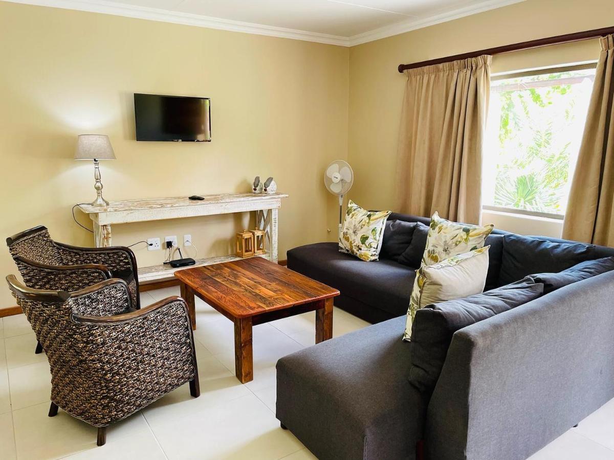 Travalia Guest Farm Villa Nelspoort Bagian luar foto